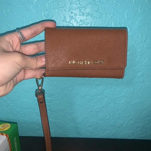 Michael Kors Handbags - Michael kors brown wristlet with phone case